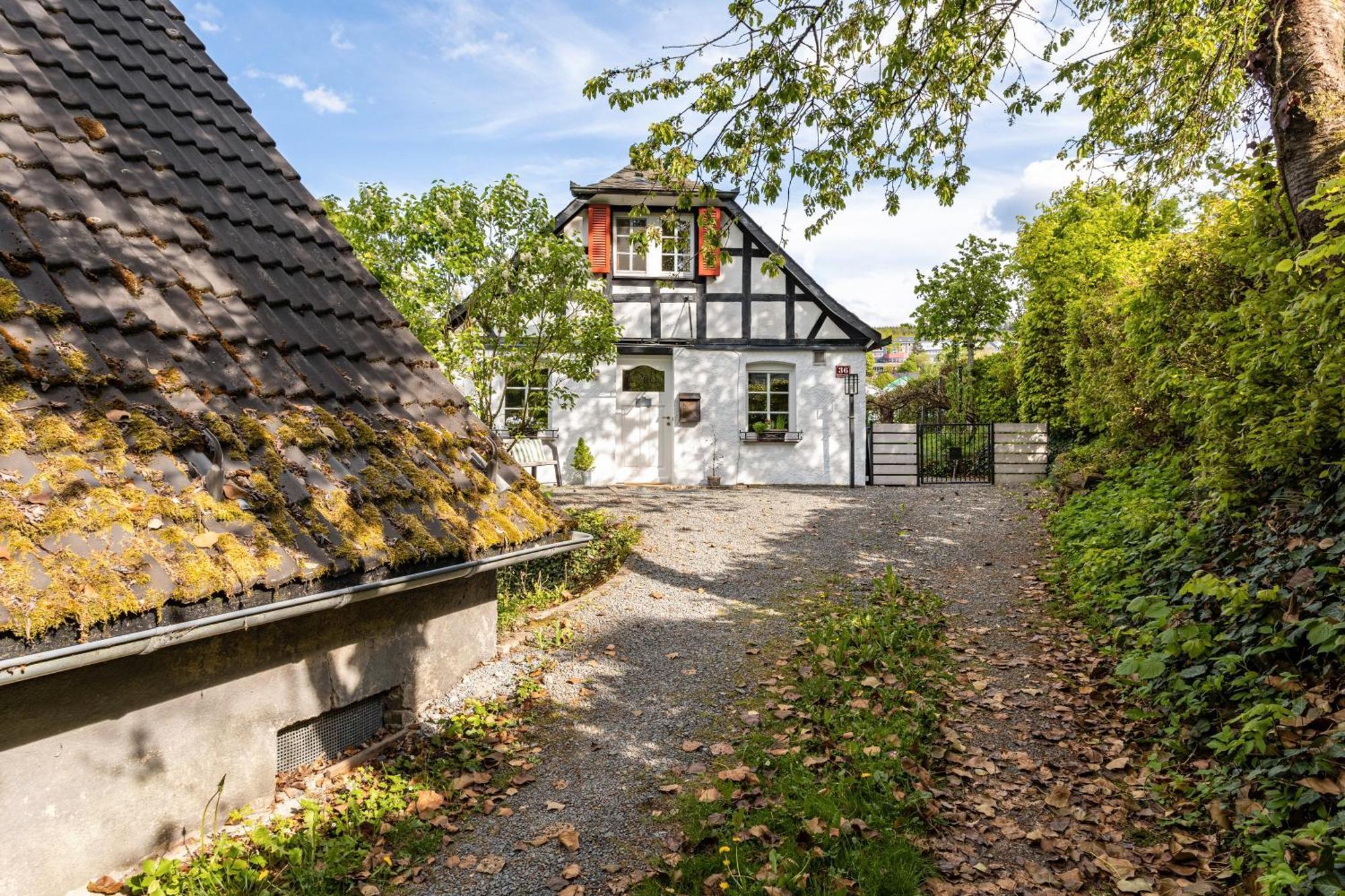 Fachwerk-Ferienhaus 1764 Eslohe Exterior foto